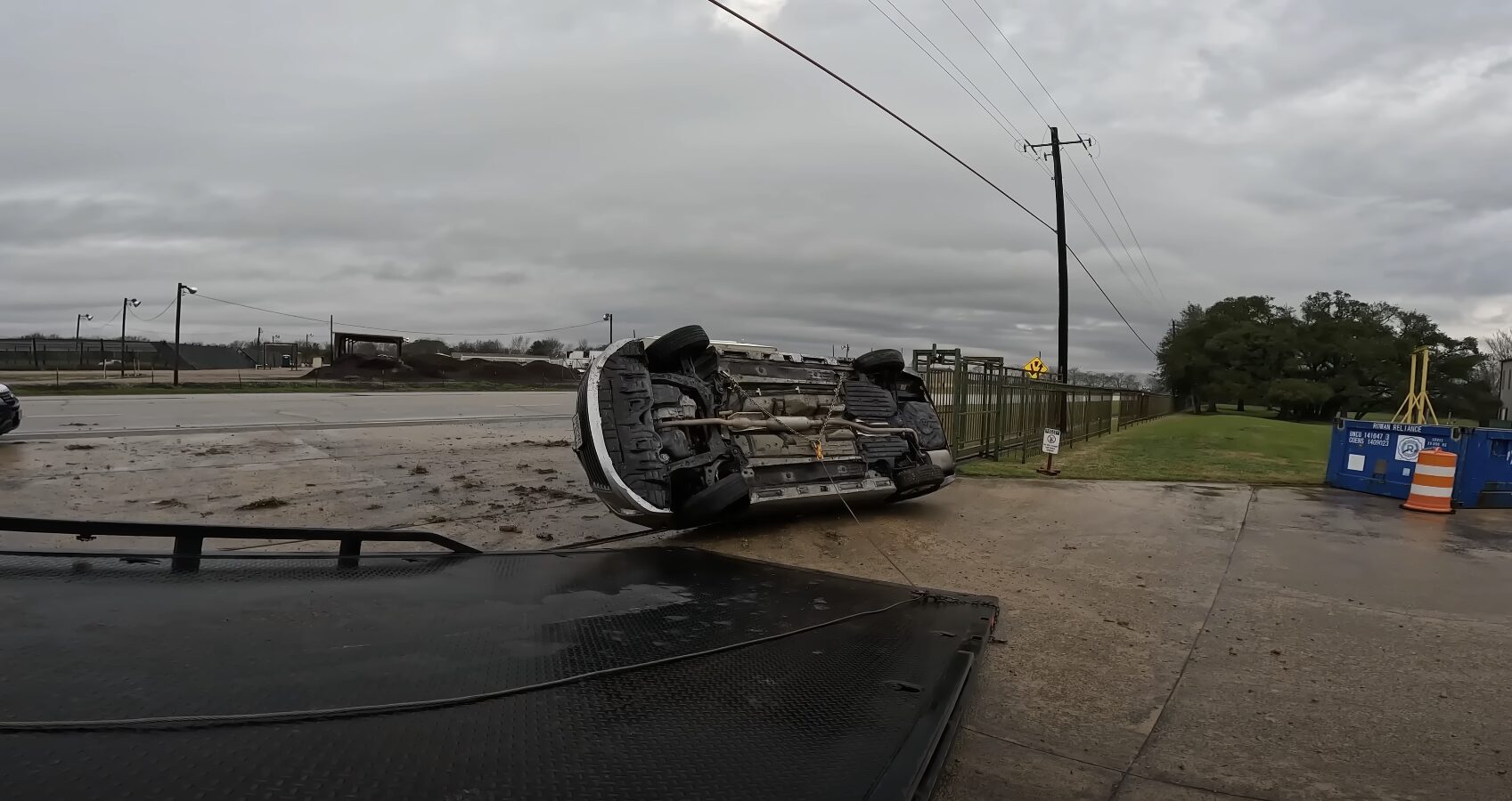 Emergency Towing Response - Quick and Professional Service Professional emergency towing service responding to vehicle accident recovery